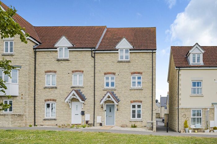 4 Bedroom Terraced House For Sale In Purcell Road, Redhouse, Swindon, SN25