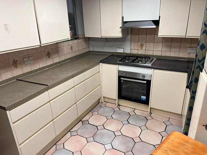 5 Bedroom Terraced House For Sale In Gordon Road, Southall, UB2
