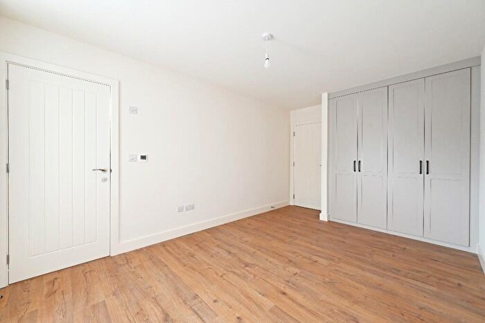 2 Bedroom Apartment To Rent In Little London Road, Sheffield, S8