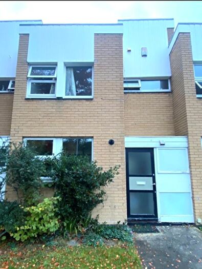 3 Bedroom Terraced House To Rent In The Paddox, Oxford, OX2