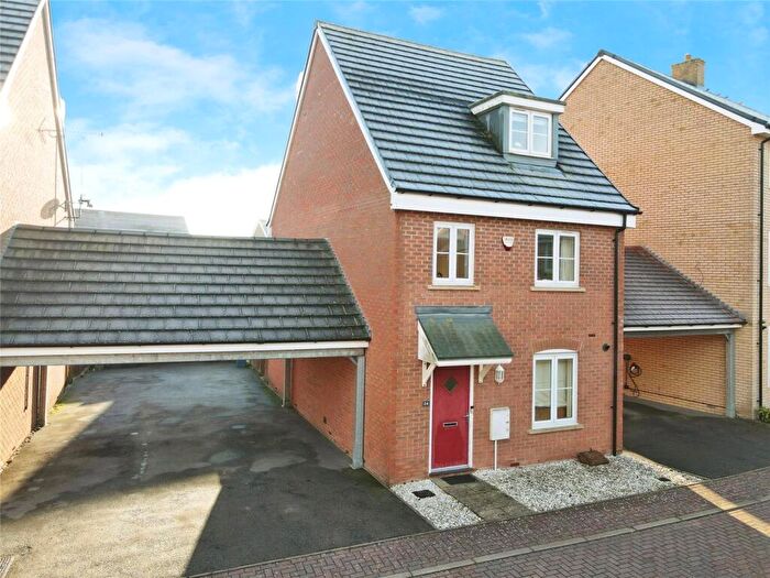 4 Bedroom Detached House For Sale In Sumatra Crescent, Newton Leys, Bletchley, MK3