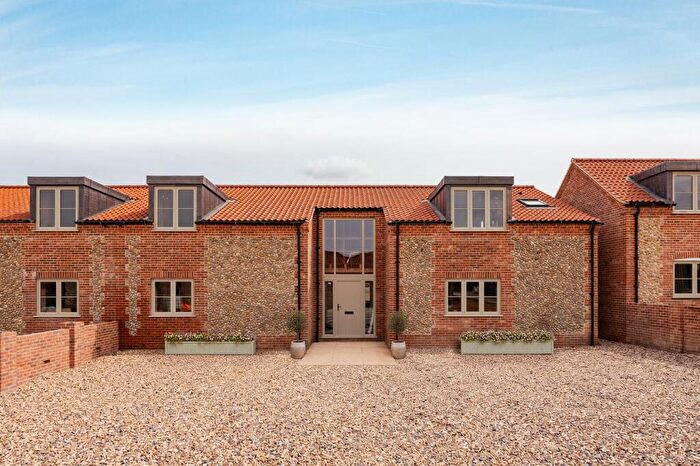 3 Bedroom Semi-Detached House For Sale In High Specification Brick And Flint Barn Conversions In Titchwell, PE31