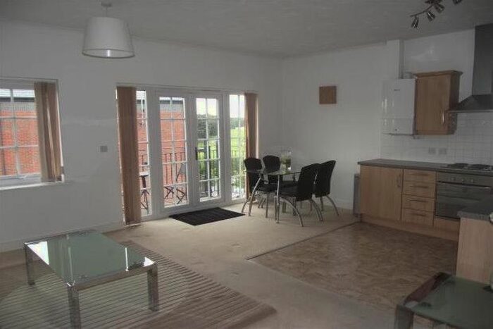 2 Bedroom Flat To Rent In Elphins Drive, Warrington WA4