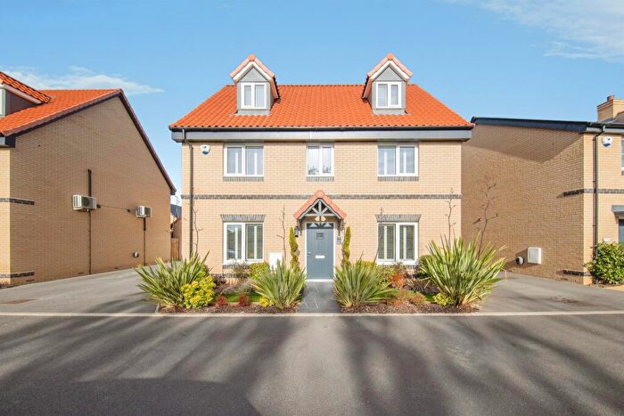 5 Bedroom Town House For Sale In Shuttle Close, Sudbury, CO10