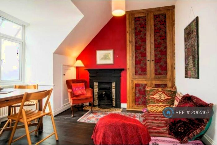 2 Bedroom Flat To Rent In Beaconsfield Villas, Brighton, BN1