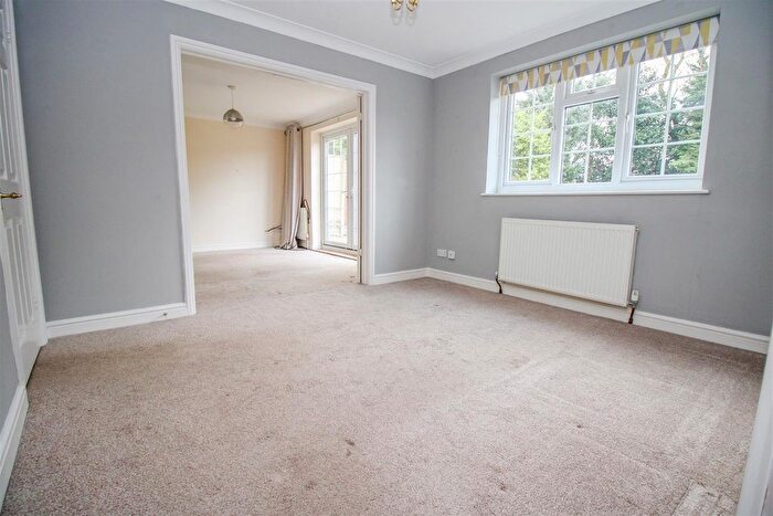 4 Bedroom Detached House For Sale In Upper Hook, Harlow, CM18