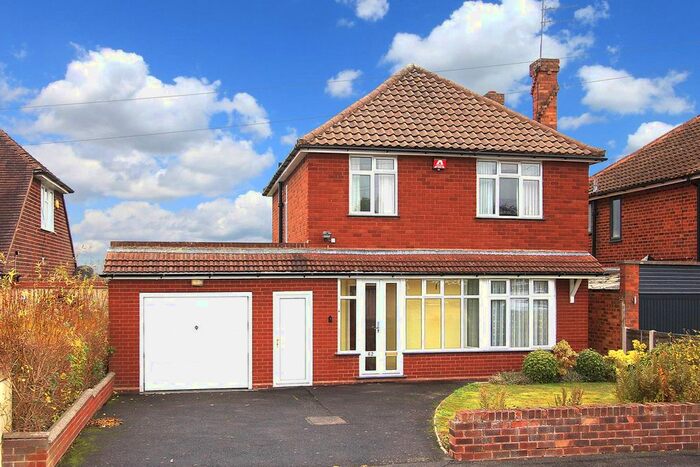 3 Bedroom Detached House To Rent In Coniston Road, Wolverhampton, WV6