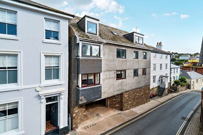 2 Bedroom Flat For Sale In Duncombe Court, Kingsbridge, TQ7