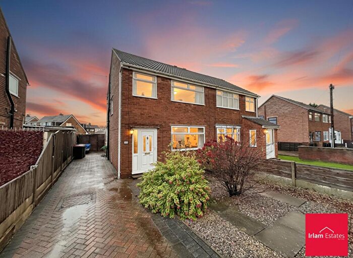 3 Bedroom Semi-Detached House For Sale In Colling Close, Irlam, M44