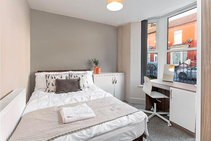 5 Bedroom Terraced House To Rent In Wrenbury St, Kensington, L7