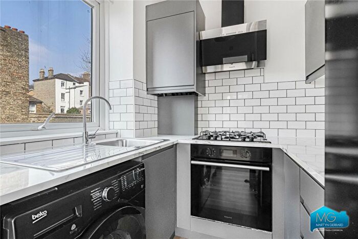 1 Bedroom Flat To Rent In Lyngham Court, Crouch Hill, Crouch End, N4