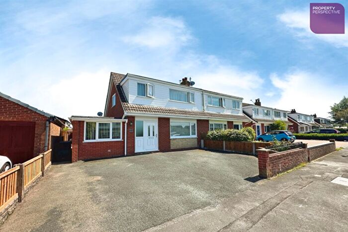 3 Bedroom Semi-Detached House For Sale In Braintree Avenue, PR1