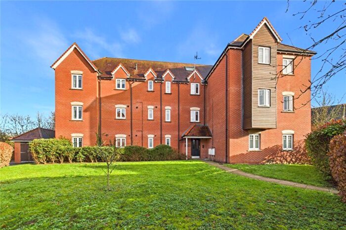 2 Bedroom Apartment To Rent In Fallows Road, Padworth, Reading, Berkshire, RG7