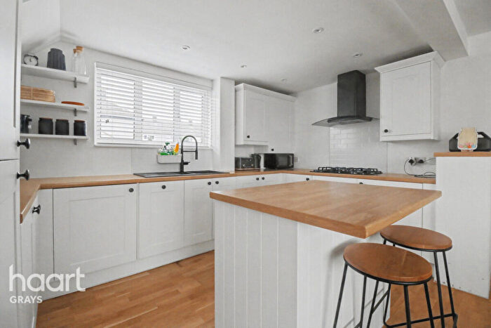 3 Bedroom Semi Detached House For Sale In Goddard Road, Grays, RM16