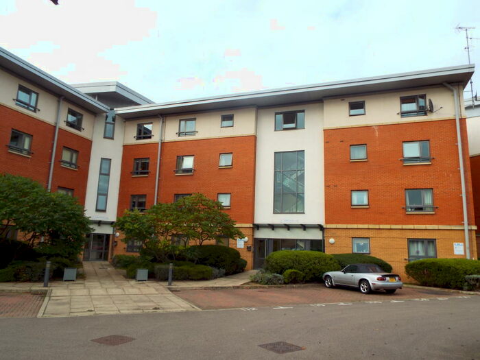 2 Bedroom Flat To Rent In West Cotton Close, Southbridge, NN4