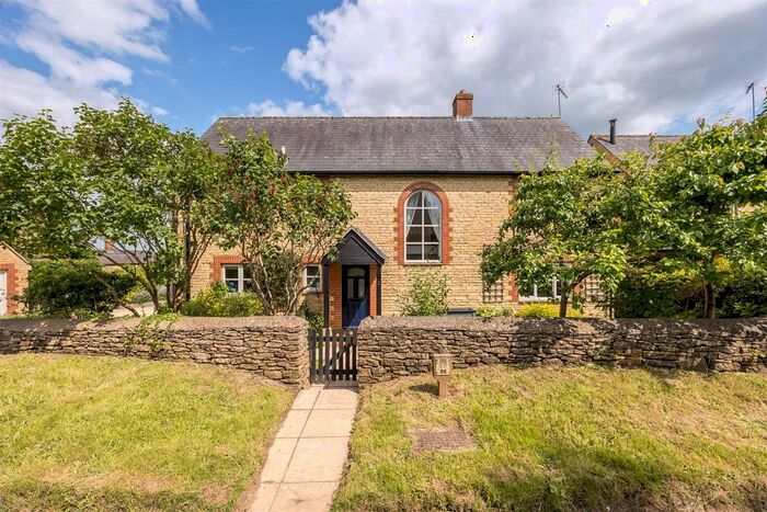 5 Bedroom Detached House For Sale In Home Farm Lane, Middle Aston, Bicester, OX25