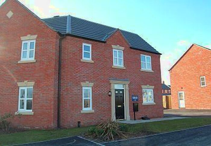 3 Bedroom Semi-Detached House To Rent In Goodhope Court, Pride Park, DE24