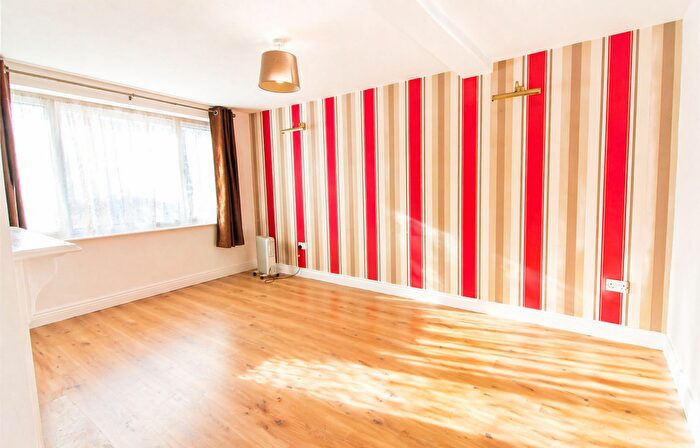 2 Bedroom Flat To Rent In Pen Park Road, Bristol, BS10