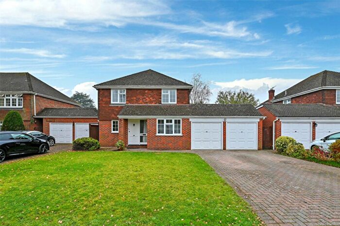 4 Bedroom Detached House To Rent In Knights Templar Way, High Wycombe, Buckinghamshire, HP11