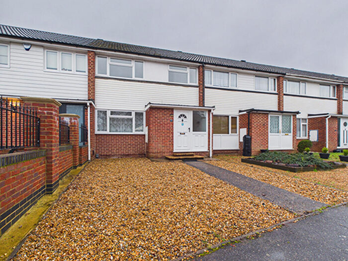 3 Bedroom Terraced House To Rent In Linden Road, Woodley, Reading, Berkshire, RG5