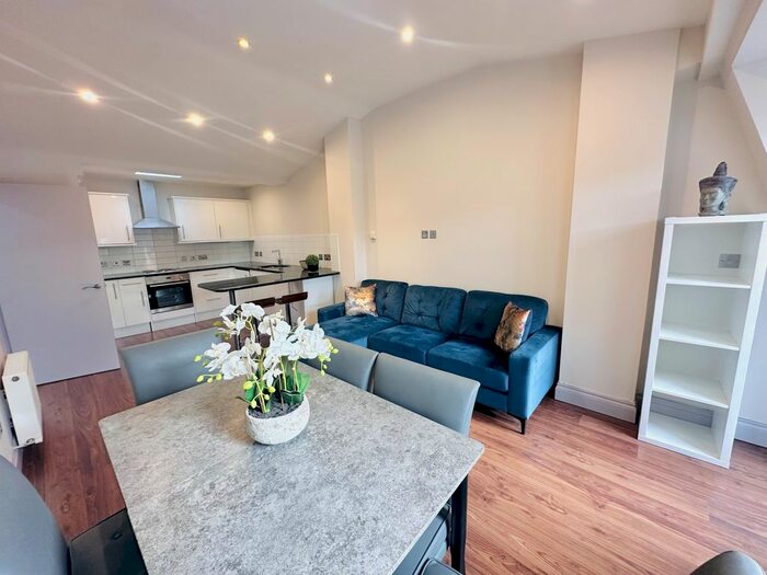 2 Bedroom Flat To Rent In Weymouth Mews, Marylebone, London, W1G