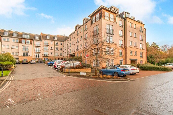 2 Bedroom Flat For Sale In Powderhall Rigg, Edinburgh, EH7
