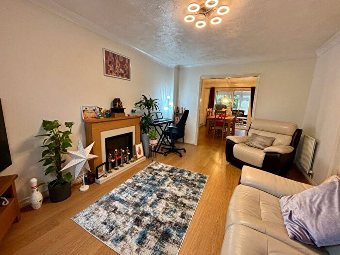 3 Bedroom Detached House For Sale In Flinters Close, Wootton, Northampton, NN4