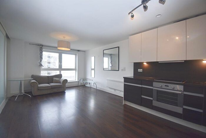 1 Bedroom Flat To Rent In Alencon Link, Basingstoke, RG21