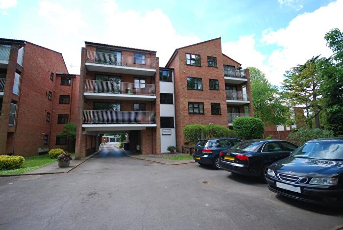 2 Bedroom Flat To Rent In Daniel Court, Brackley Road, Beckenham, BR3