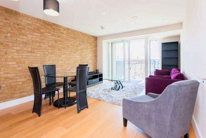 1 Bedroom Flat To Rent In Wapping High Street, London, E1W