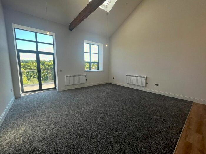 2 Bedroom Flat To Rent In Iron Row, Burley In Wharfedale, Ilkley, West Yorkshire, LS29