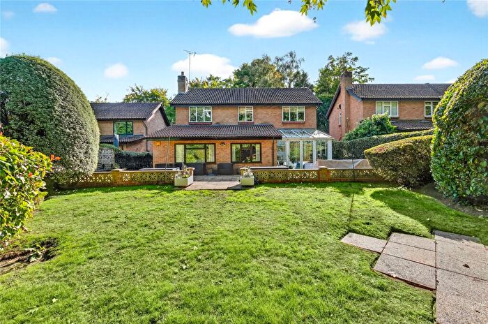 4 Bedroom Detached House For Sale In Tenby Drive, Sunninghill, Berkshire, SL5