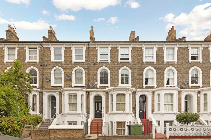 1 Bedroom Flat To Rent In Landor Road, London, SW9