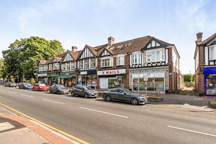 2 Bedroom Flat For Sale In A Limpsfield Road, Sanderstead, South Croydon, CR2