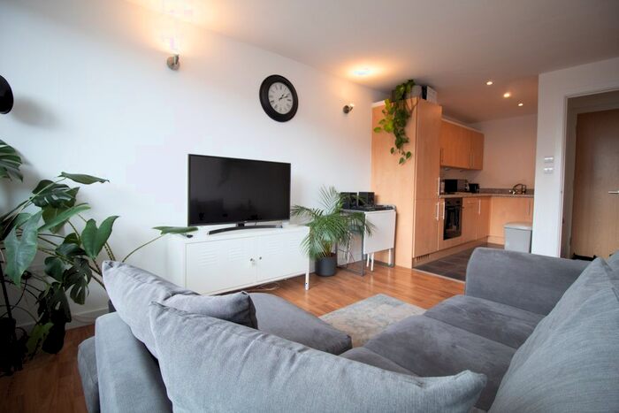 1 Bedroom Flat To Rent In Queens Road, Nottingham, NG2