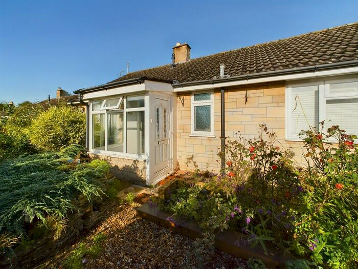 2 Bedroom Detached Bungalow To Rent In Brookfield Rise, SN12