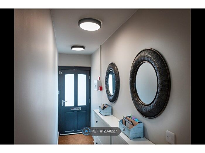 1 Bedroom Flat To Rent In Chatham Street, Reading, RG1