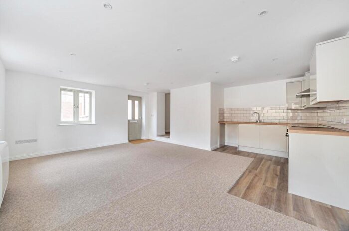 2 Bedroom Flat For Sale In Coombe, Sherborne, DT9