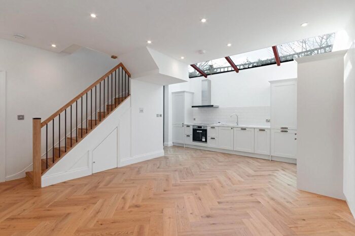 3 Bedroom Detached House To Rent In St. Peters Grove, London, W6