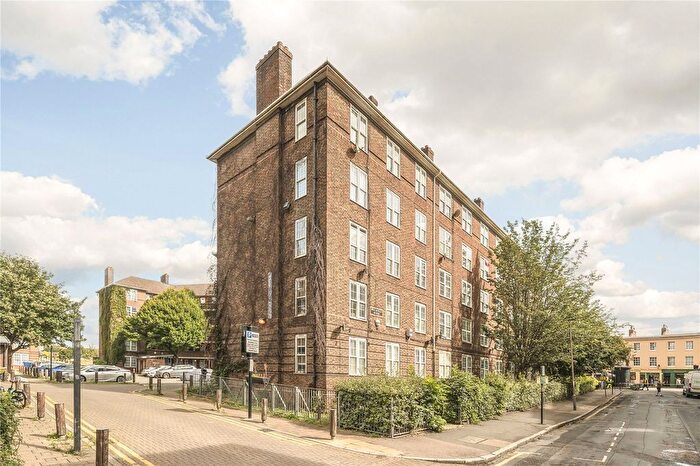 2 Bedroom Flat For Sale In Welland Street, Greenwich, SE10