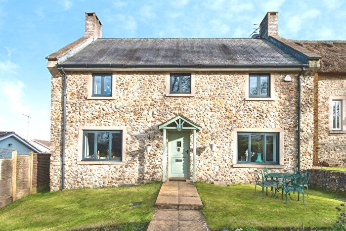 4 Bedroom Detached House For Sale In Haye Lane, Lyme Regis, DT7