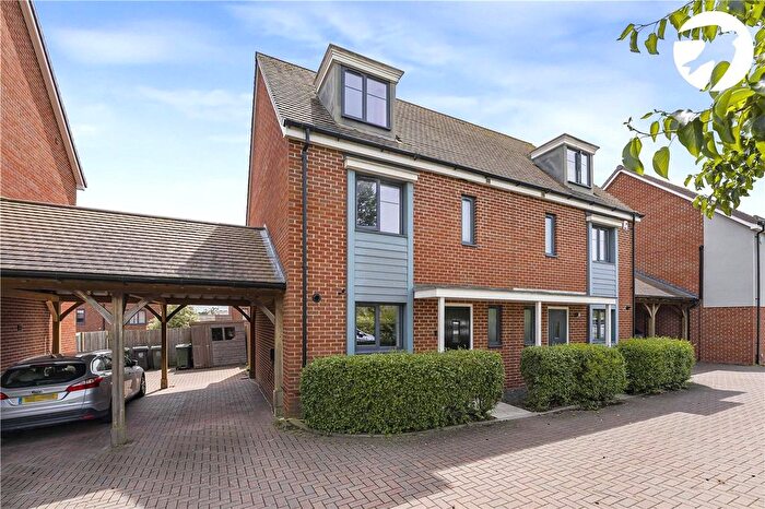 4 Bedroom Semi-Detached House For Sale In Bailey Drive, Castle Hill, Ebbsfleet Valley, Swanscombe, DA10