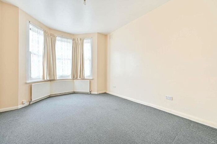 2 Bedroom Flat For Sale In London Road, Wembley, HA9