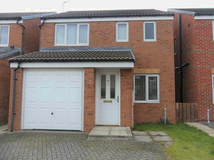 3 Bedroom Detached House To Rent In Barford Close, Redcar, TS10
