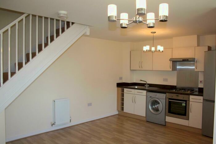2 Bedroom Terraced House To Rent In Becketts Close, Grantham, Lincolnshire, NG31
