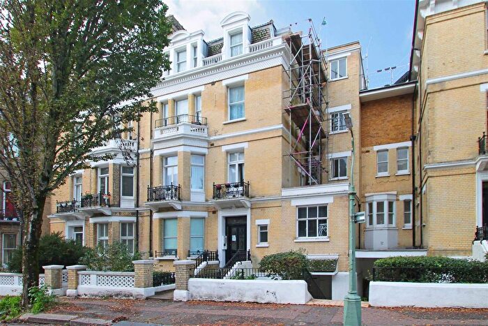 1 Bedroom Flat For Sale In First Avenue, Hove, BN3