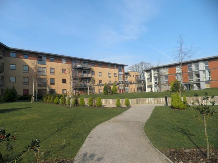 2 Bedroom Apartment To Rent In Commonwealth Drive, Crawley, RH10