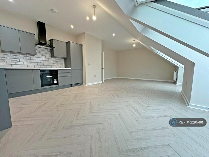 2 Bedroom Flat To Rent In Waterloo Street, Maidstone, ME15