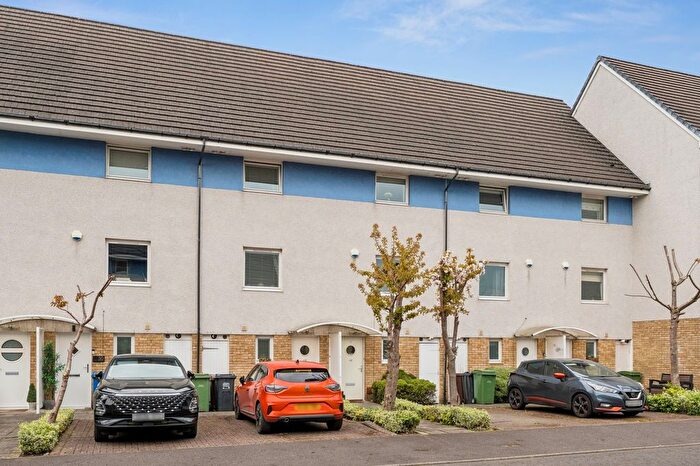 4 Bedroom Terraced House For Sale In Hilton Gardens, Anniesland, Glasgow, G13