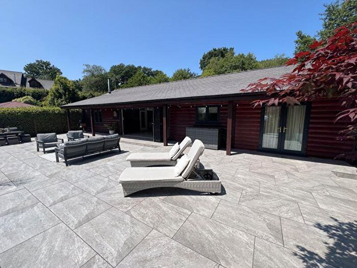 3 Bedroom Bungalow For Sale In Oakmead Road, Llanharan, Pontyclun, CF72